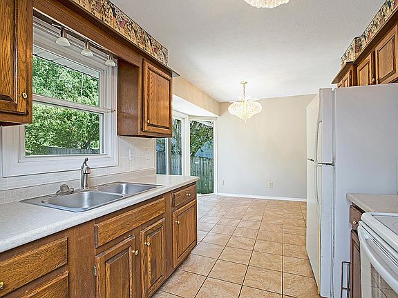 3rd image of 68940 N Terrace Dr