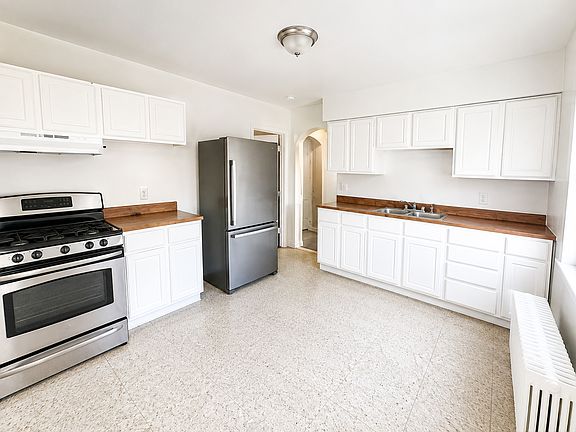 5th image of 4343 Matson Ave #1