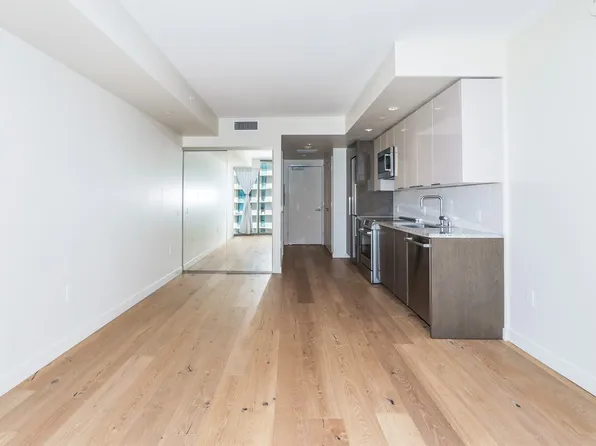 1001 Queen St #1307, Honolulu, HI 96814