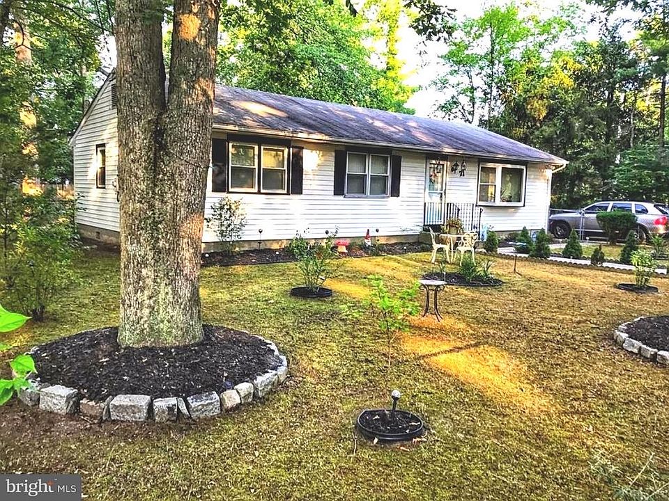 1st image of 71 Verbena St