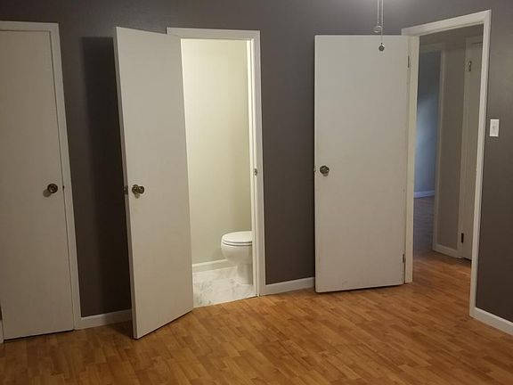 Master bdrm with half bath