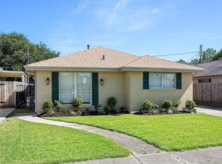 2709 Charles Dr, Chalmette, LA 70043