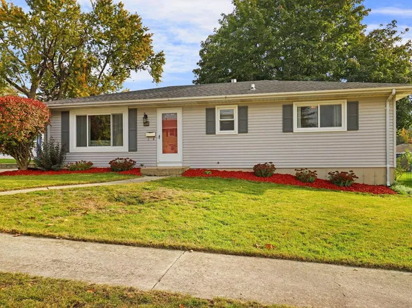432 Donald DRIVE, Burlington, WI 53105