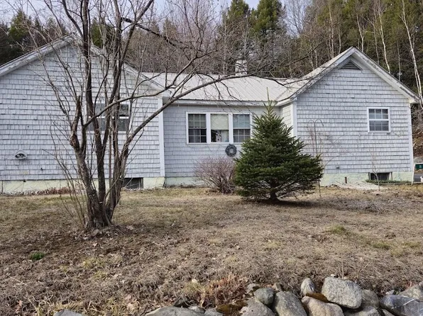 22 Horseshoe Road, Medway, ME 04460