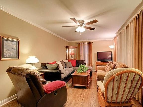 4th image of 2085 Skyview Cir