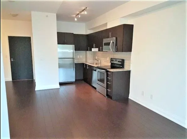 3520 Danforth Ave Unit 210, Toronto, ON M1L 1E5