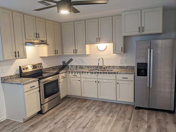 3rd image of 1302 Marne Ave