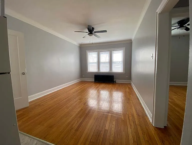 7505 Calumet Apartments — Photo 3