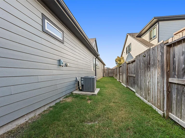 28743 Havenwood River Rd — Photo 20