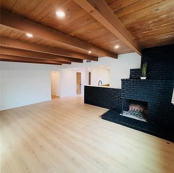 10024 Norwich Ave — Photo 3