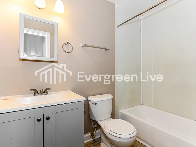 2098 Caretta St — Photo 14