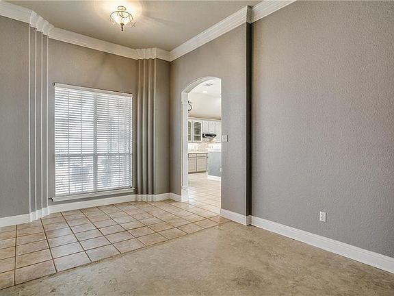 5th image of 7804 Chaddington Ct