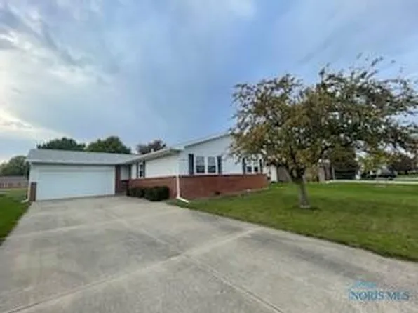 1207 Indiana Ave, Napoleon, OH 43545