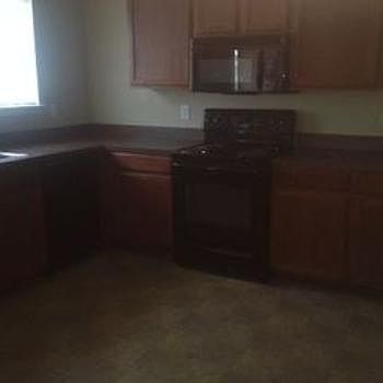 4th image of 6640 Shadow Creek Dr