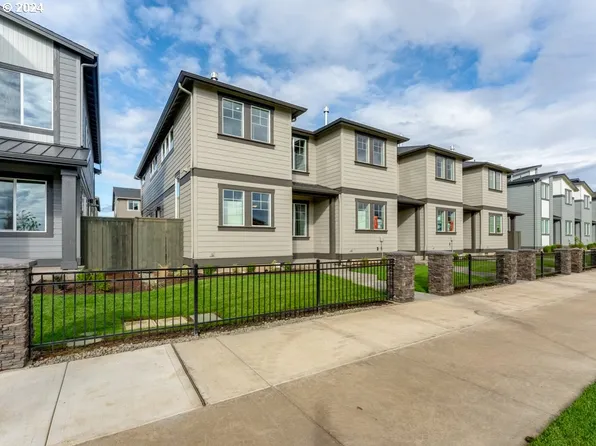 7863 SE Vermont St, Hillsboro, OR 97123