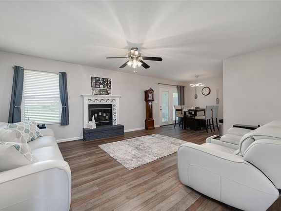 4th image of 119 Castlewood Dr