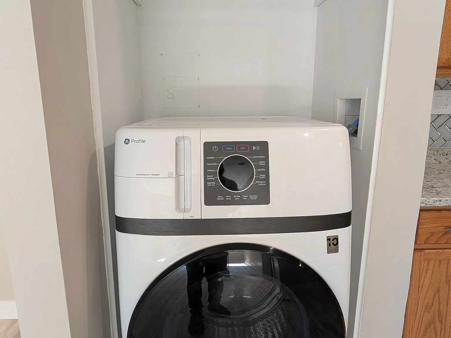 3 bed, 1166 sqft, $2,700 — Photo 4