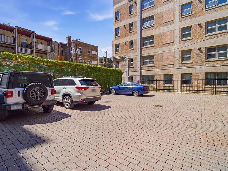 921 W Wilson Ave #3W — Photo 18
