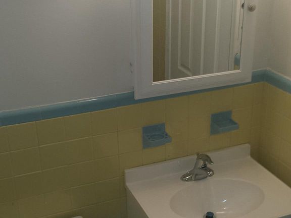 1st Floor Bathroom