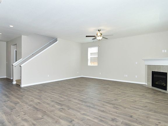 4th image of 10910 NE 120th Ave