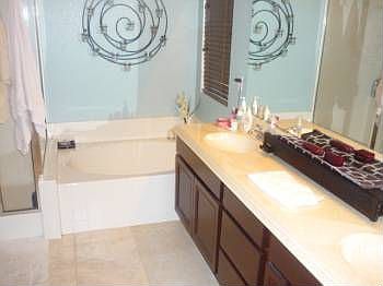 3rd image of 29583 Tierra Shores Ln
