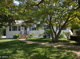 3157 Annandale Rd, Falls Church, VA 22042