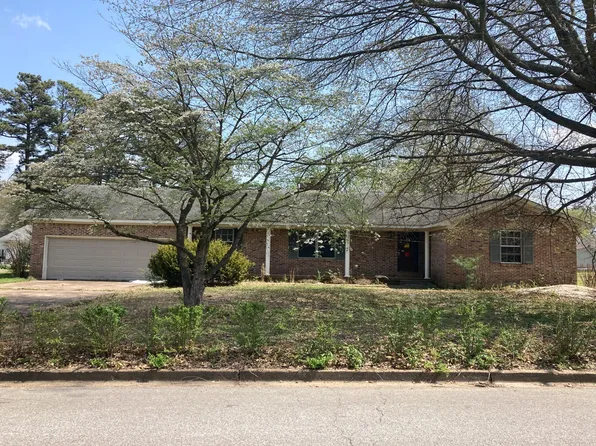 224 S Wilson St, Halls, TN 38040