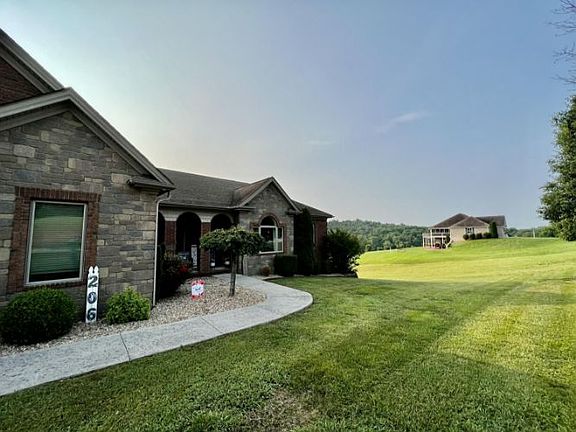 2nd image of 206 Walnut Ridge Dr