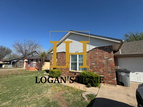 4009 SW Sunflower Ln, Lawton, OK 73505