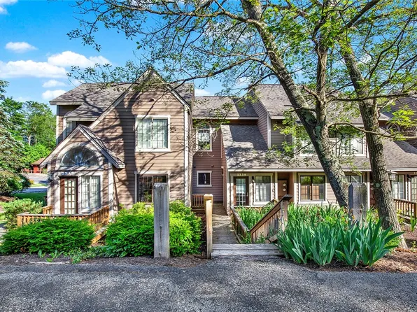 1138 Tanyard Ln, Hidden Valley, PA 15502