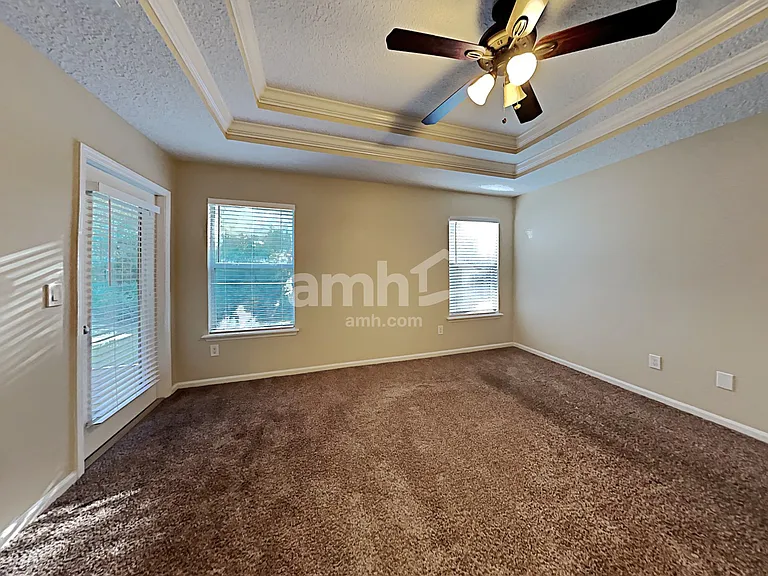 11390 Oaklawn Rd — Photo 8