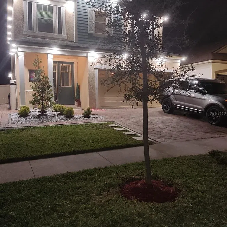 3 bed, 2.5 bath, 1860 sqft, $3,200 — Photo 4