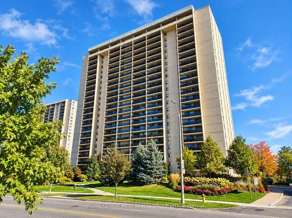 299 Mill Rd #1502, Toronto, ON M9C 4V9