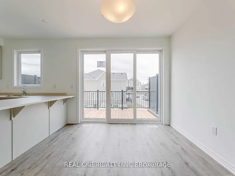 980 Logan Dr #34 — Photo 12