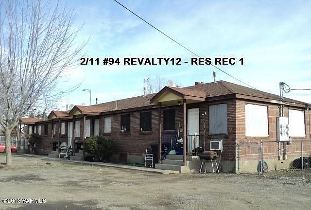 1st image of 408 E Toppenish Ave