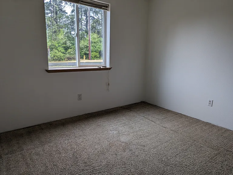 621 Sunset Ave NE #101 — Photo 13