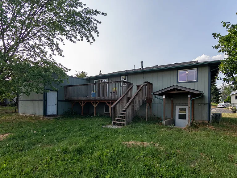 1309 Pineview St — Photo 17