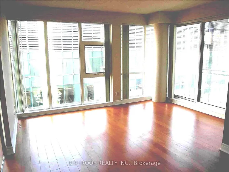 220 Victoria St #1204 — Photo 6