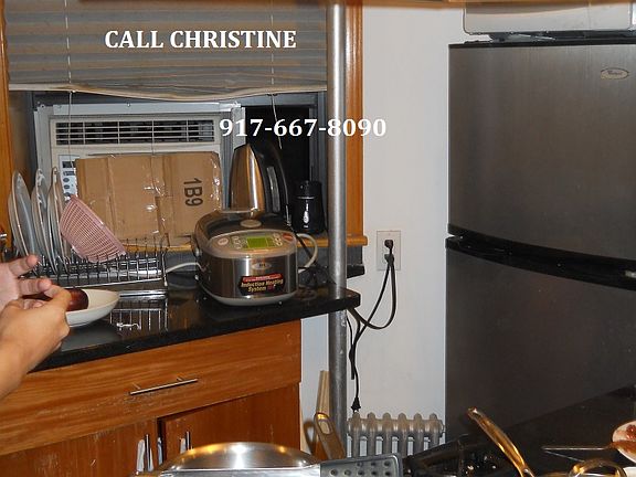 5th image of 240 E 28th St #2