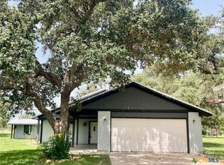 84 Shadow Ln, Victoria, TX 77905