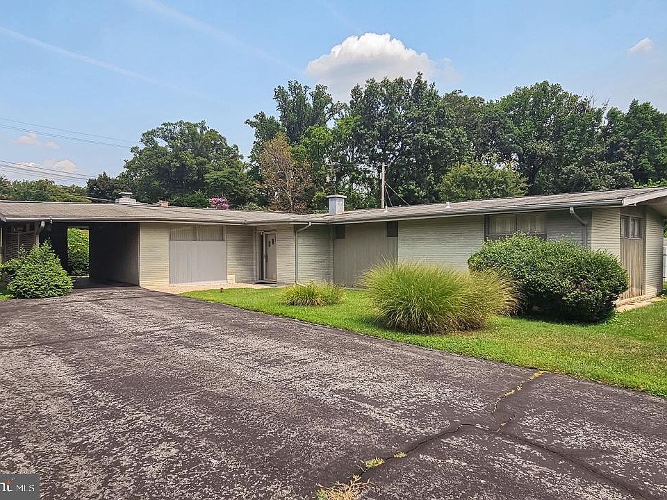 1st image of 3408 Manor Hill Rd