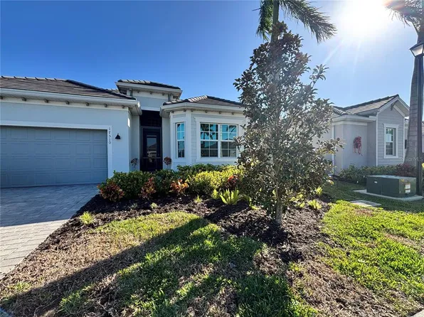17510 Jadestone Ct, Venice, FL 34293
