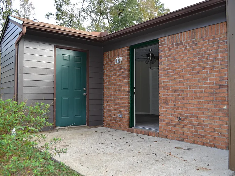 2041 Continental Ave — Photo 23
