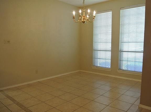 2nd image of 413 Cozby Ave