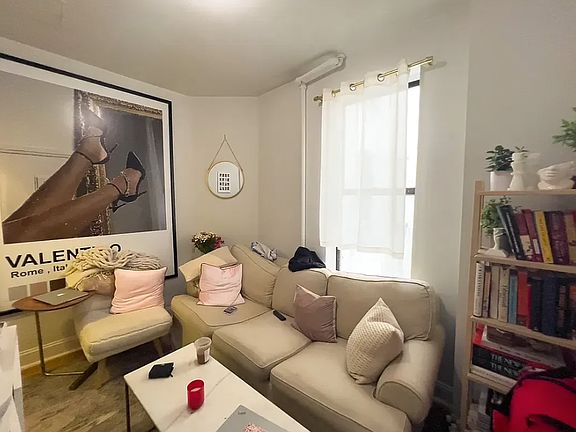 2nd image of 98 Thompson St APT 30