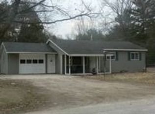10615 Lake Ave, Ossineke, MI 49766