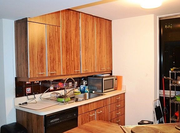 5th image of 1555 N Dearborn Pkwy #14A-B