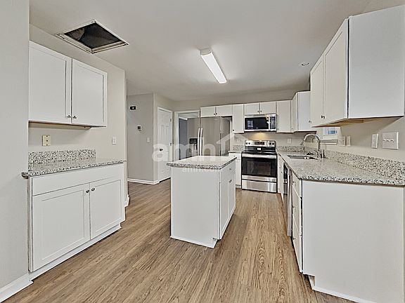 3rd image of 12214 Hortulan Ct