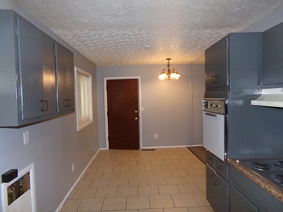 4th image of 98 Brookhaven Dr