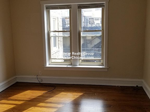 4th image of 1963 W Foster Ave #2